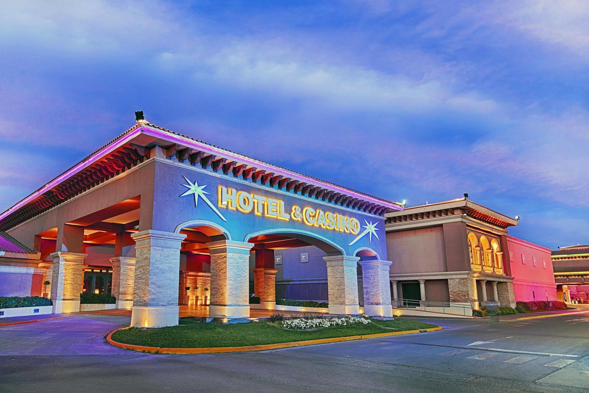 Hotel Casino Magic Neuquén Buitenkant foto